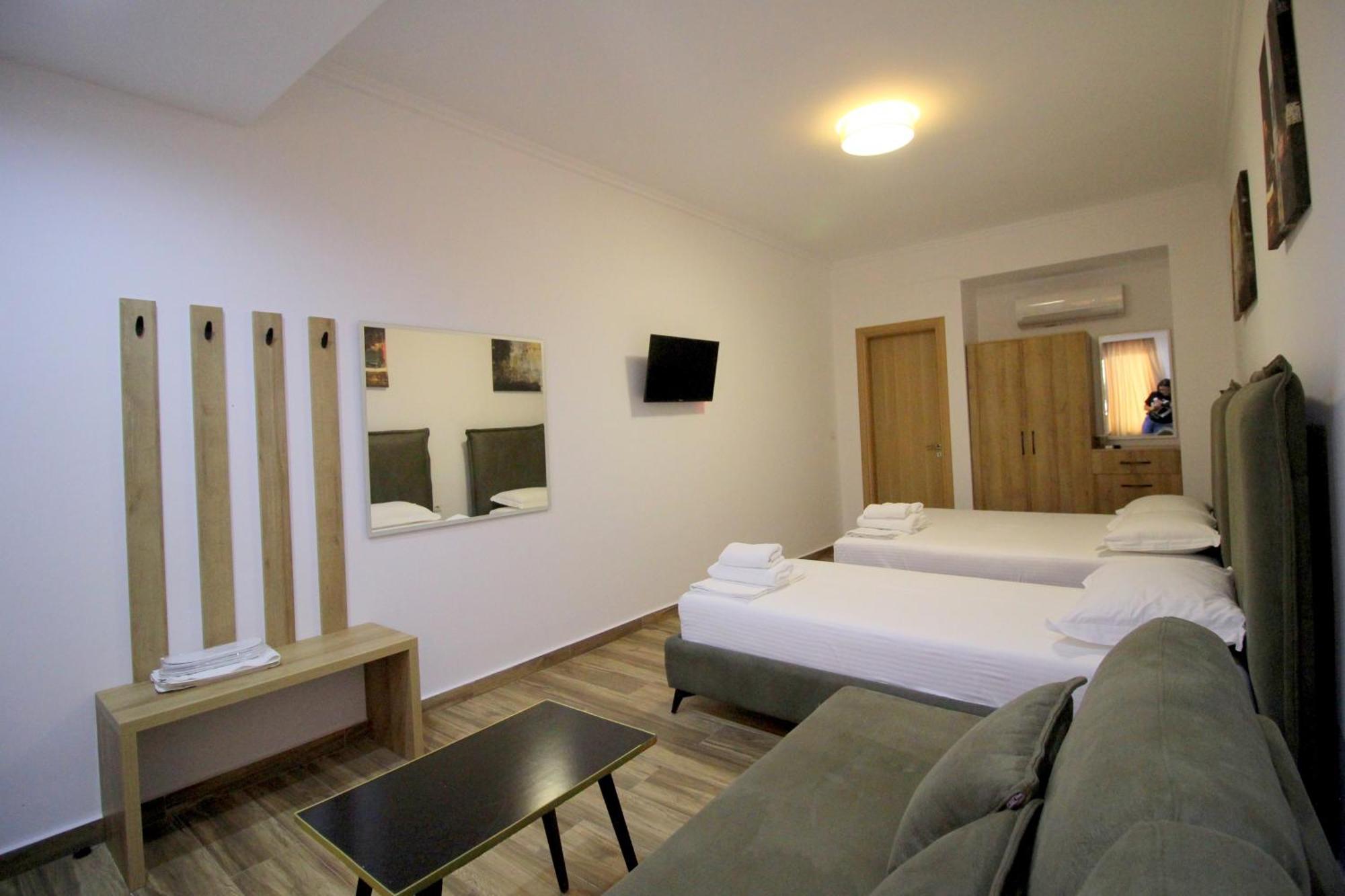 Ortus Rooms Sarandë Exterior foto